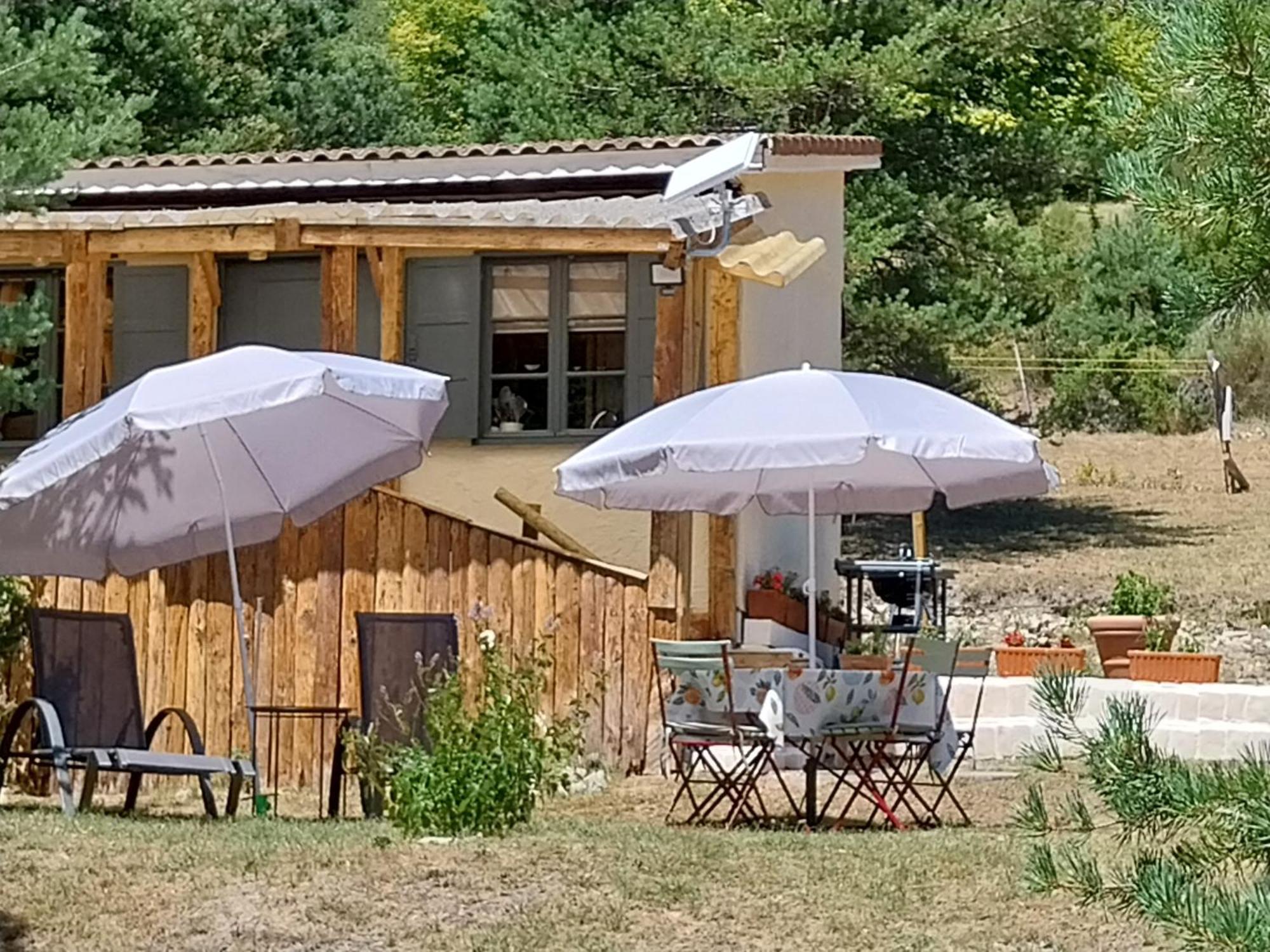 Petit Studio Dans La Prairie Saint-Auban  Kültér fotó